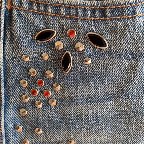 EXPRESS distressed jean mini skirt w/beading NWOT - Picture 2 of 7